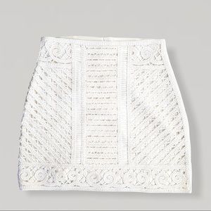 H&M Ivory Embroidered Skirt Size 6
